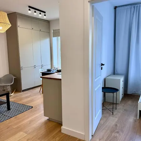 Glam 2-room Apartment, W-fi, Old Town - By Hik